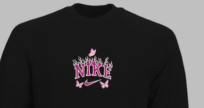 Siuvinėtas džemperis "Drugeliai ir ugnis"