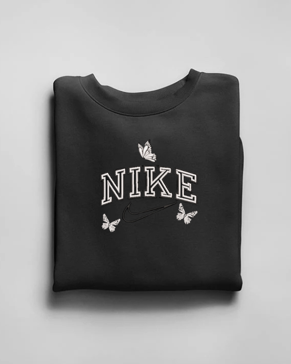 Siuvinėtas džemperis "Drugelis"