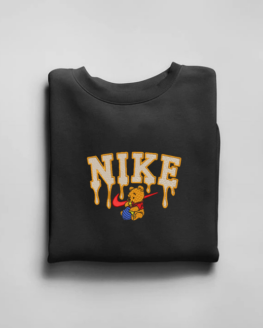 Siuvinėtas džemperis "Mikė pūkuotukas"