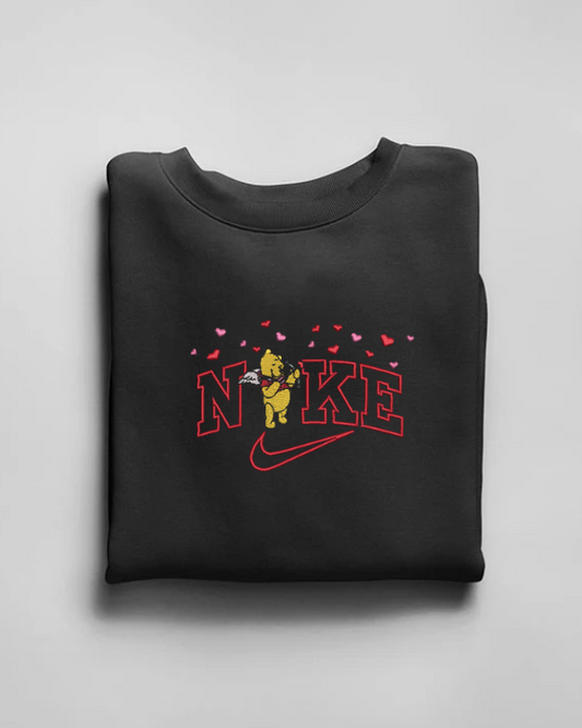 Siuvinėtas džemperis "Mikė Pūkuotukas"